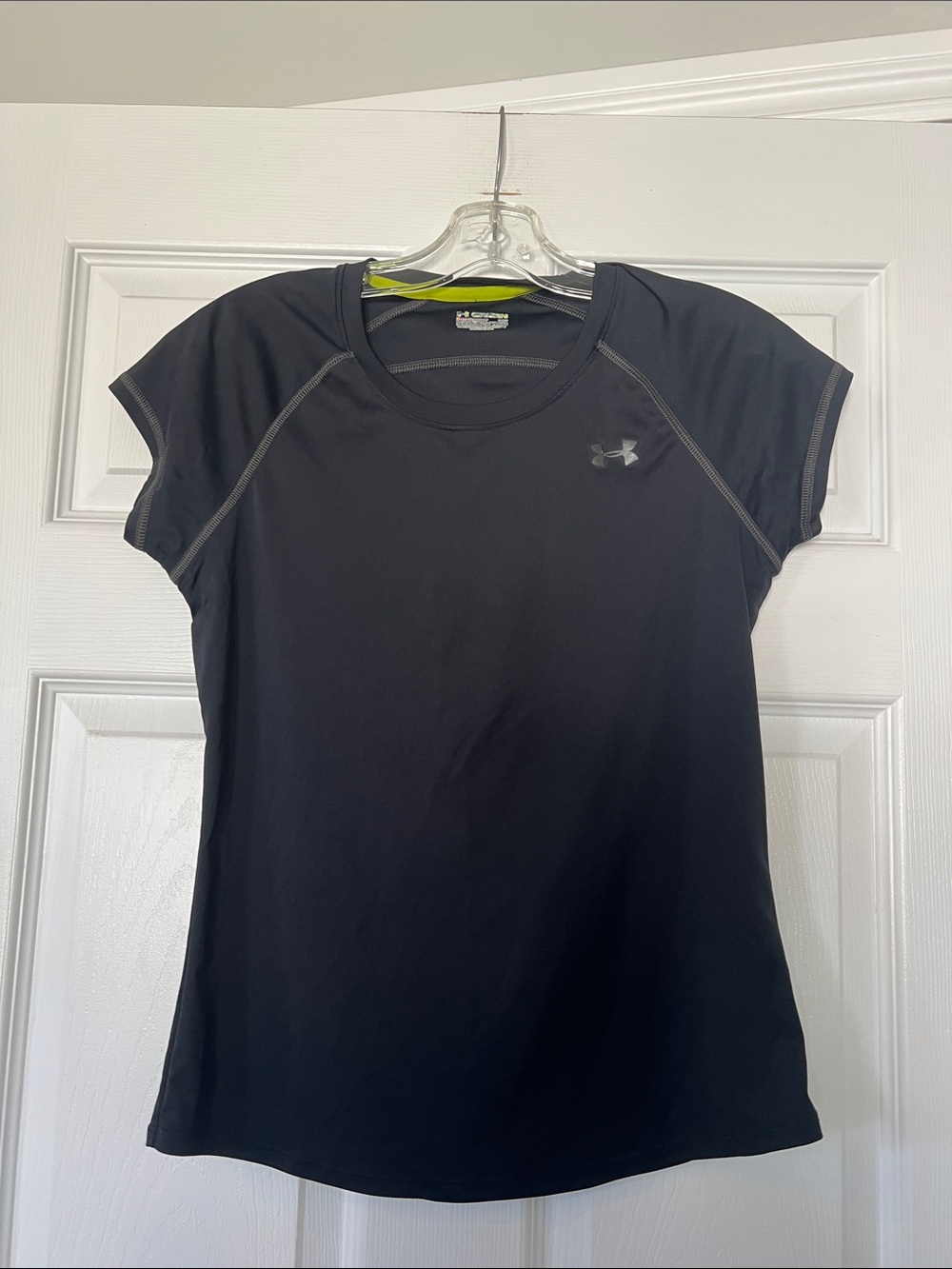 Under Armour Black Short Sleeve Crewneck Performance Tee